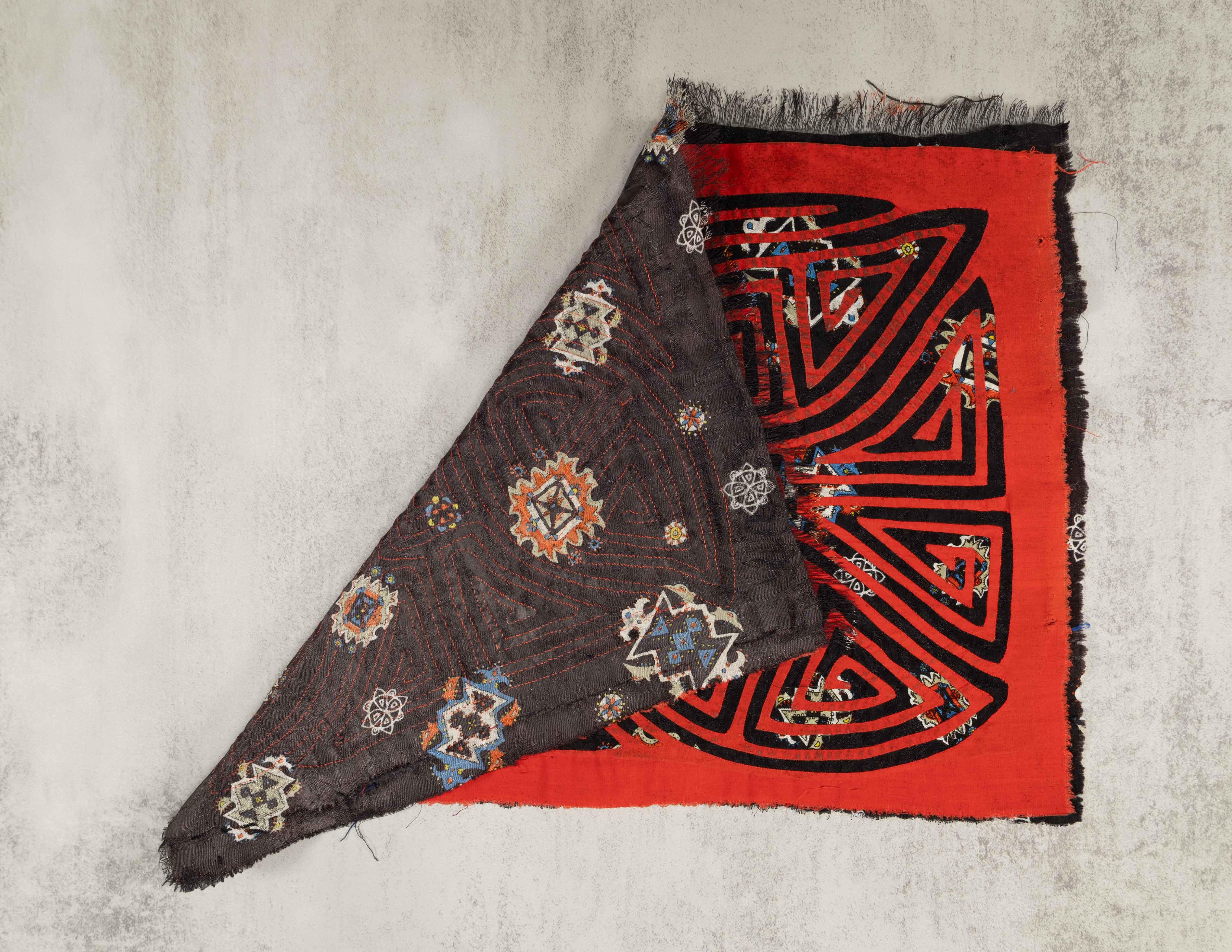 Vintage Red And Black Background Material Mola