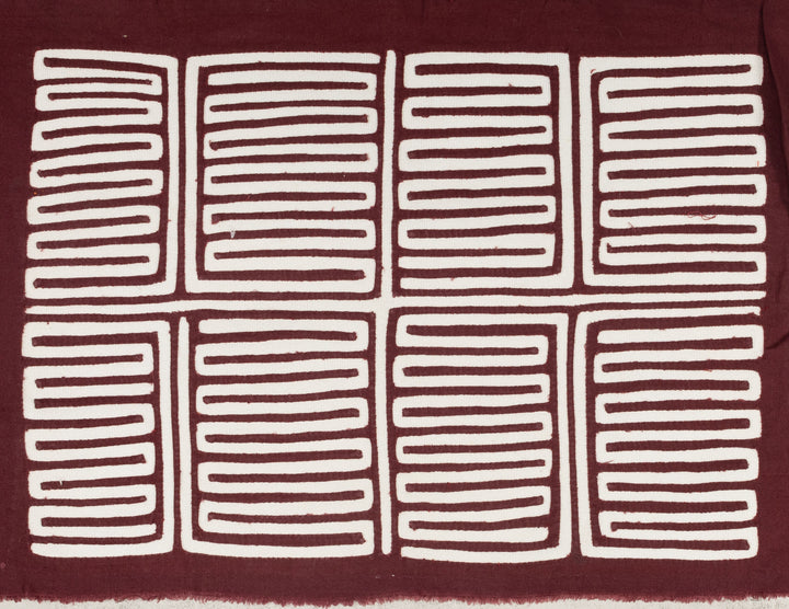 White And Burgundy Washboard Mola