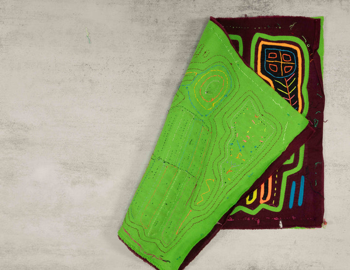 Burgundy And Green Bird Beak Kisses Mola