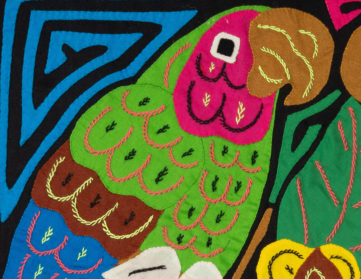Two Green And Red Parrot Bird Mola