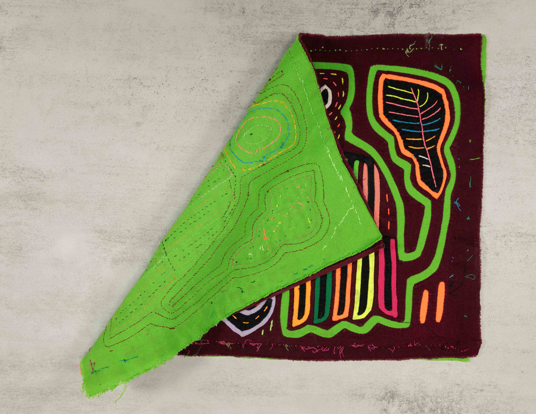 Green And Burgundy Bird Beak Kisses Mola