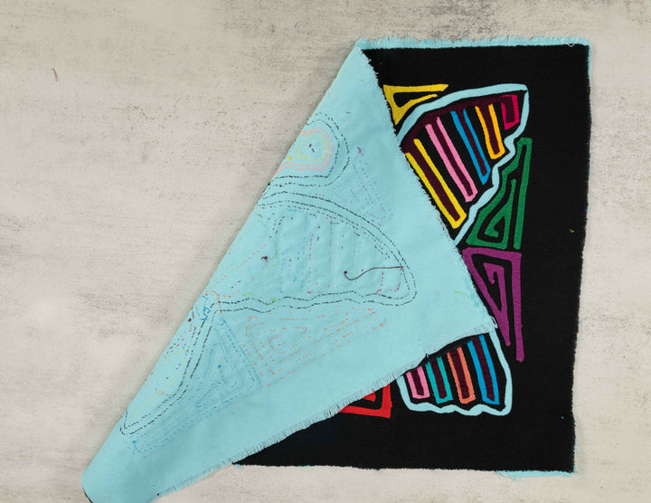 Black And Aqua Bird Kiss Optical Illusion Mola