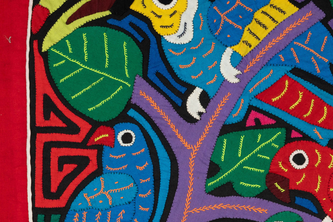 Four Parrot Two Flower Rainforest Mola