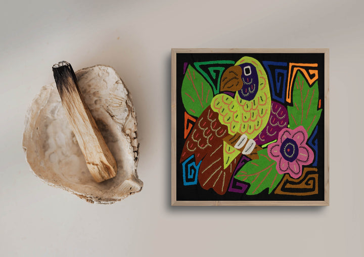 Multi-Color Parrot Bird Green And Brown Molita