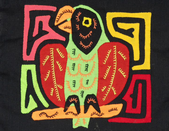 Red And Green Parrot Bird Molita