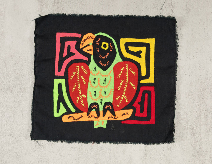 Red And Green Parrot Bird Molita