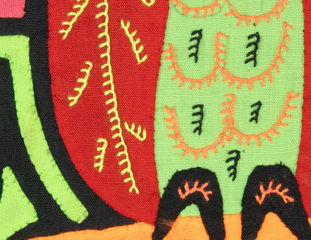 Red And Green Parrot Bird Molita