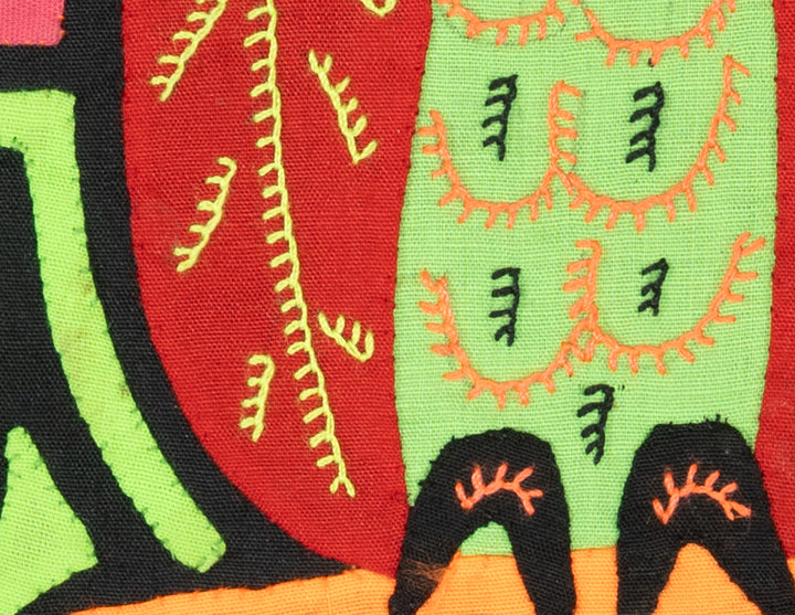 Red And Green Parrot Bird Molita