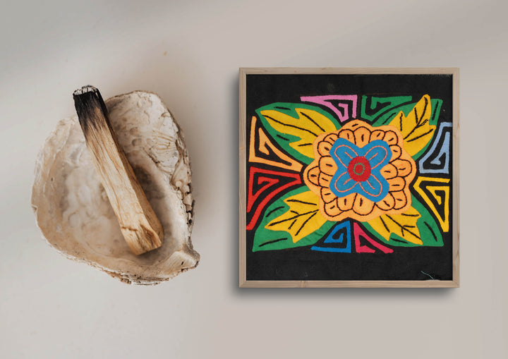 Multicolor Gorgeous Flower Molita