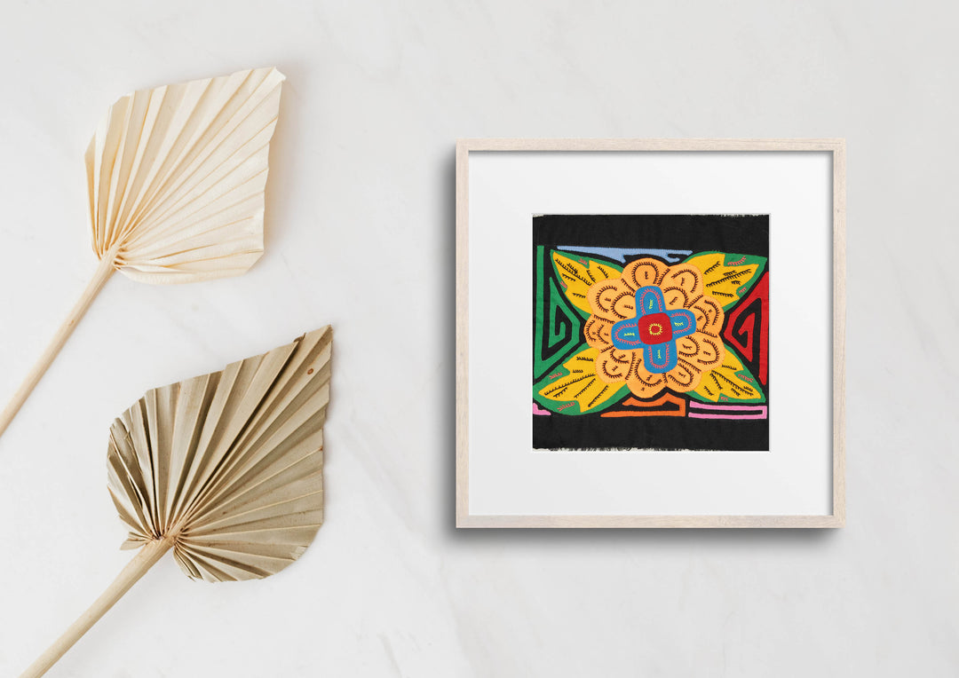 Gorgeous Multicolor Flower Molita