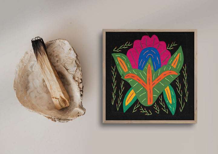 Strange Multicolor Flower Molita