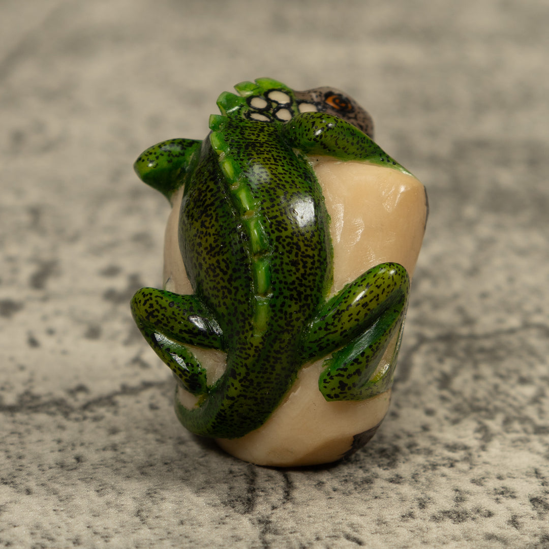 Iguana Lizard Reptile Tagua Carving