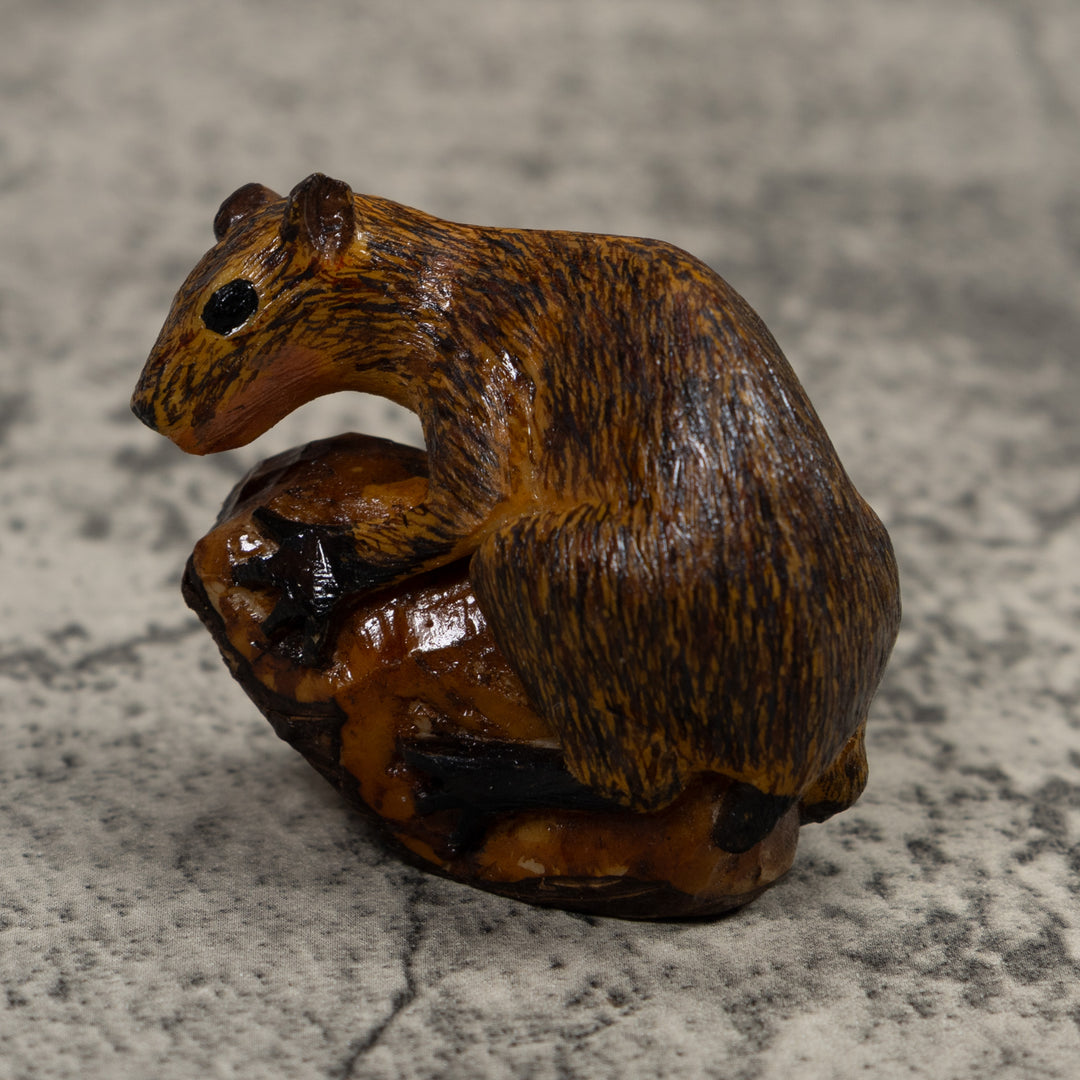 Neque Agouti Tagua Carving