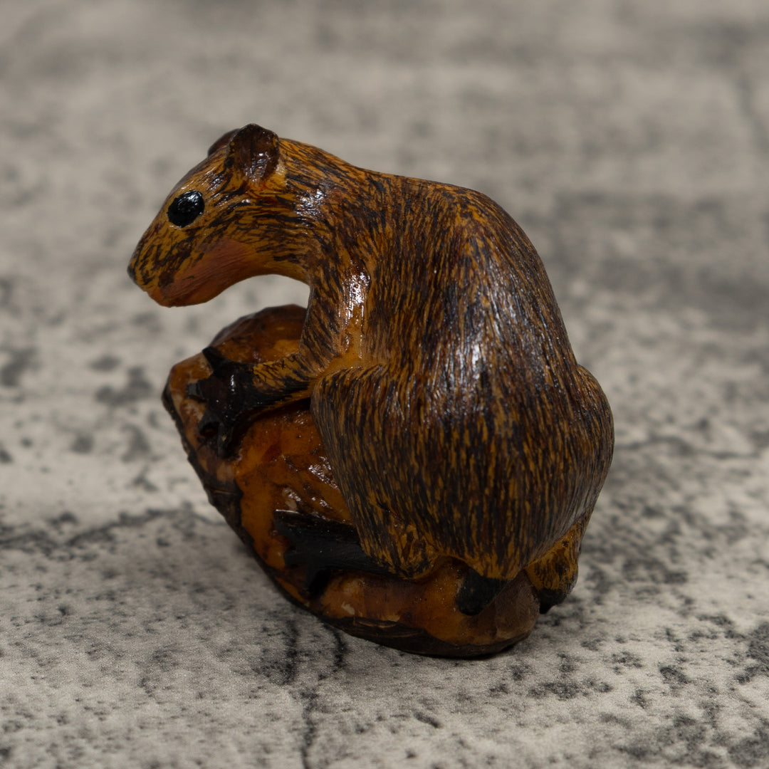 Neque Agouti Tagua Carving