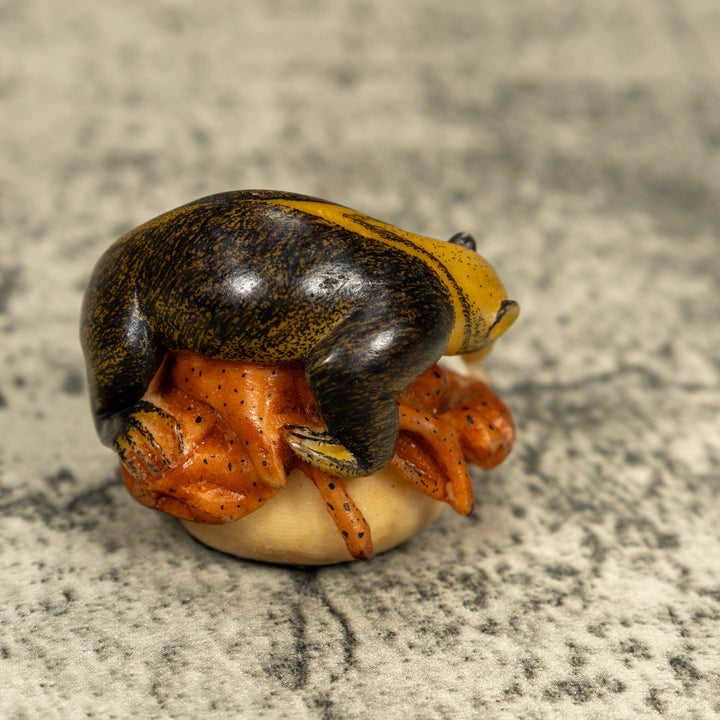 Anteater On Termit Nest Tagua Carving