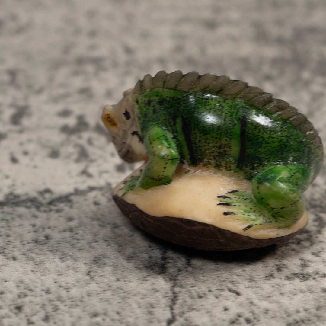 Vintage Green Iguana Lizard Tagua Carving