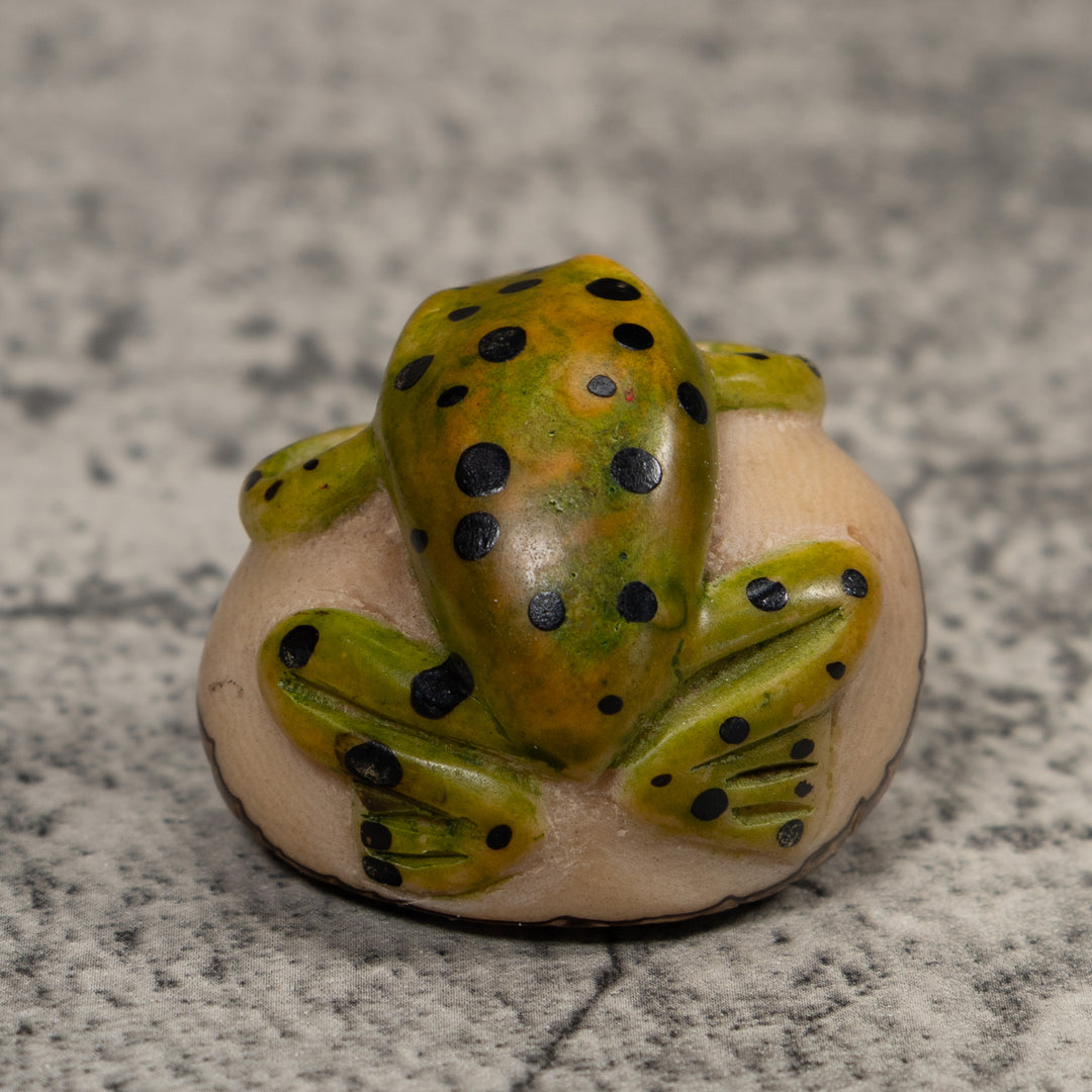 Vintage green spotted Frog Tagua Carving