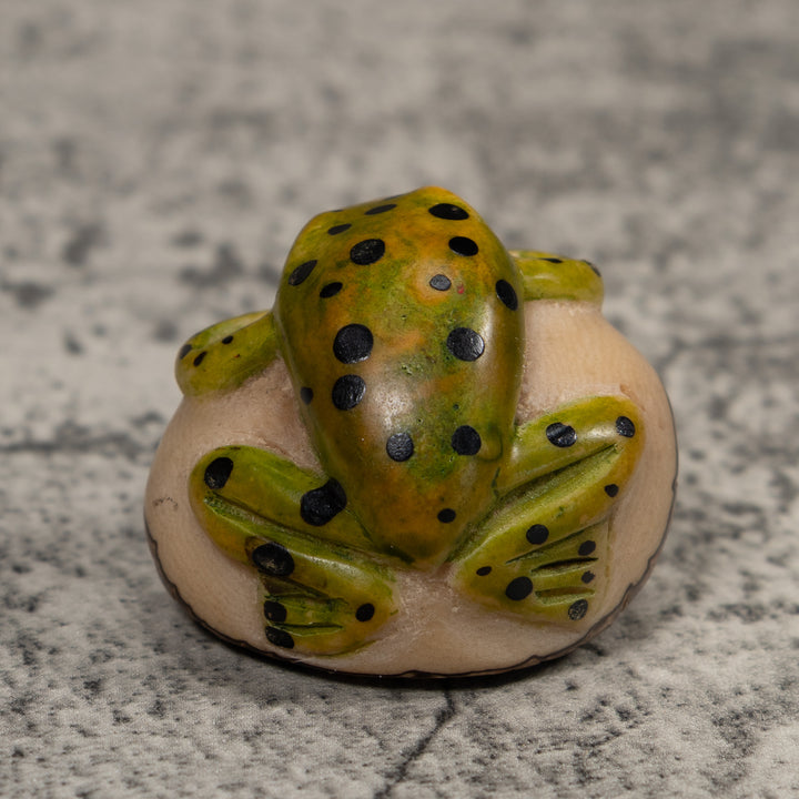 Vintage green spotted Frog Tagua Carving