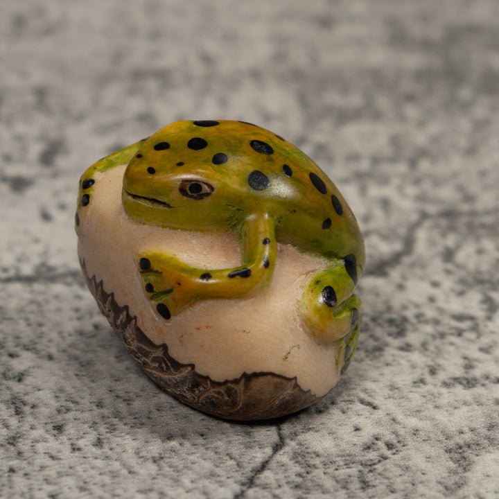 Vintage green spotted Frog Tagua Carving