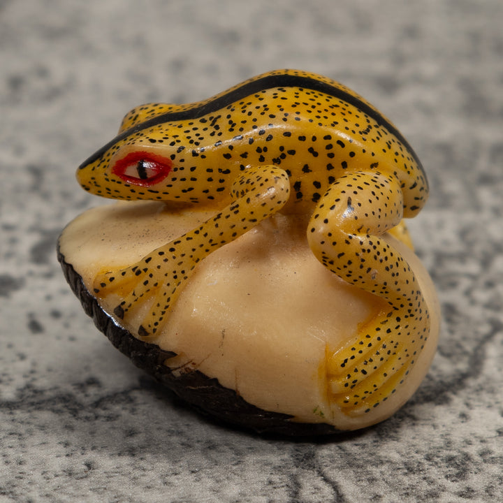 Vintage Frog Tagua Carving