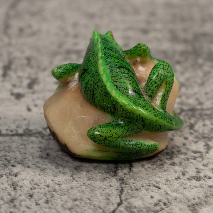 Vintage Iguana Lizard Reptile Tagua Carving