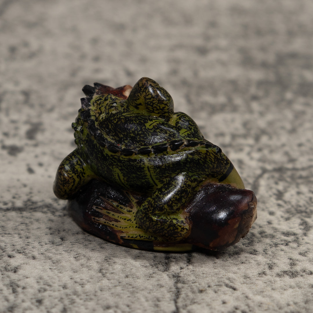 Vintage Black And Green Iguana Tagua Carving