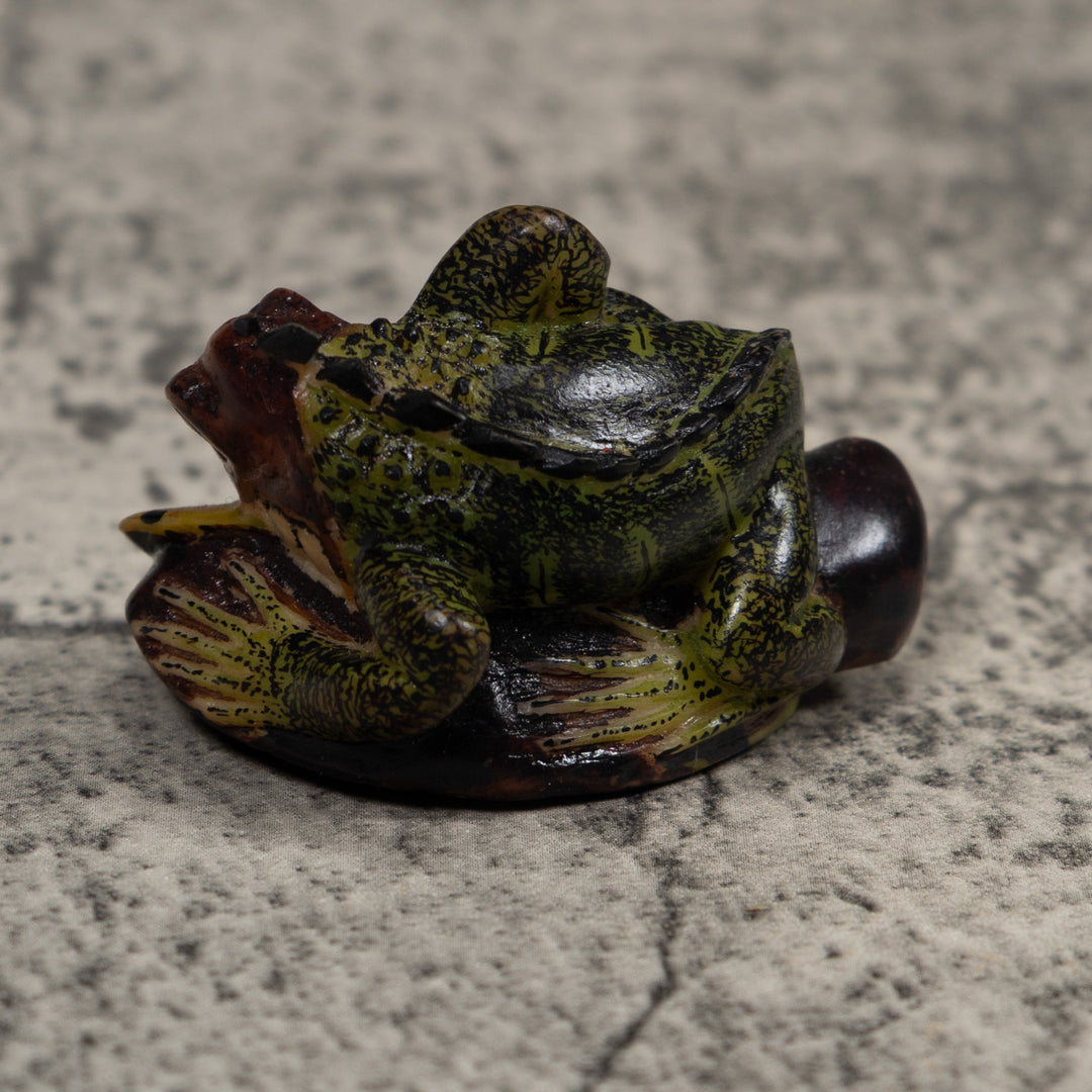 Vintage Black And Green Iguana Tagua Carving