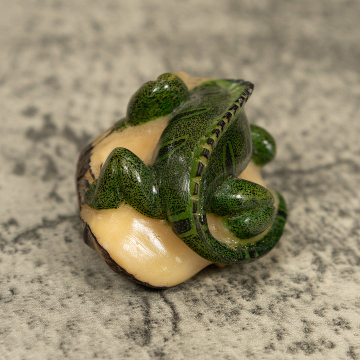 Green Iguana Lizard Tagua Carving