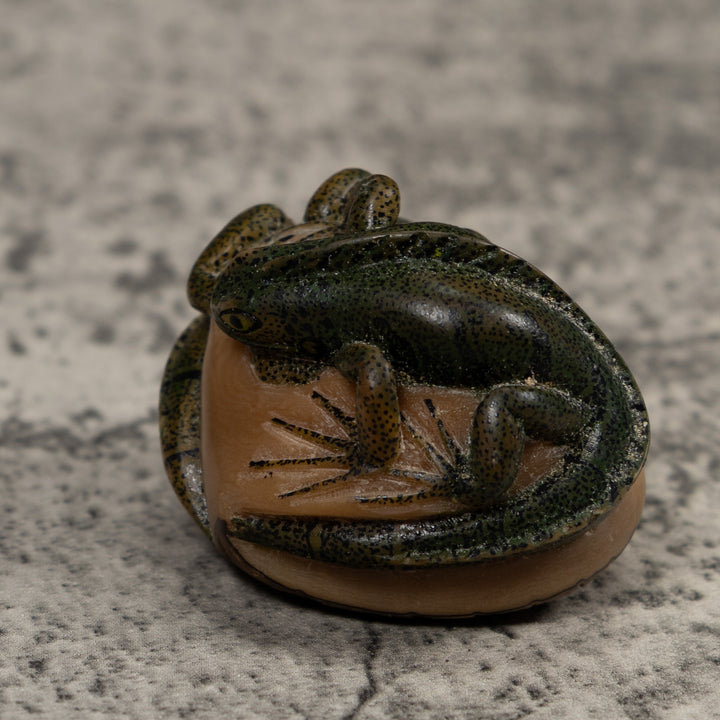 Vintage Green And Black Double Iguana Tagua Carving