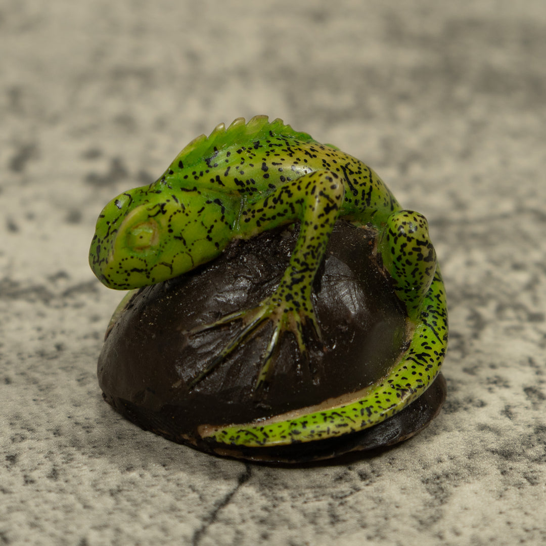 Vintage Iguana Lizard Reptile Tagua Carving