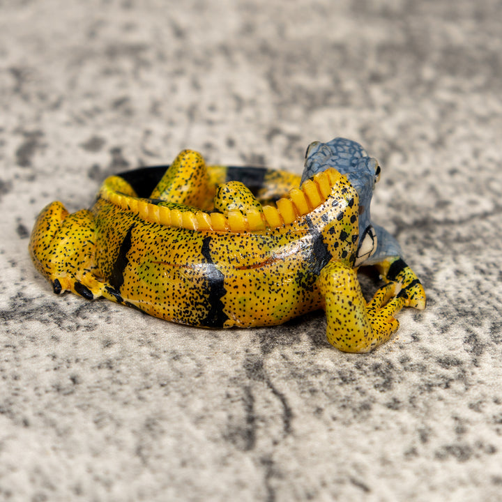 Brown Iguana Lizard Pendant Tagua Carving