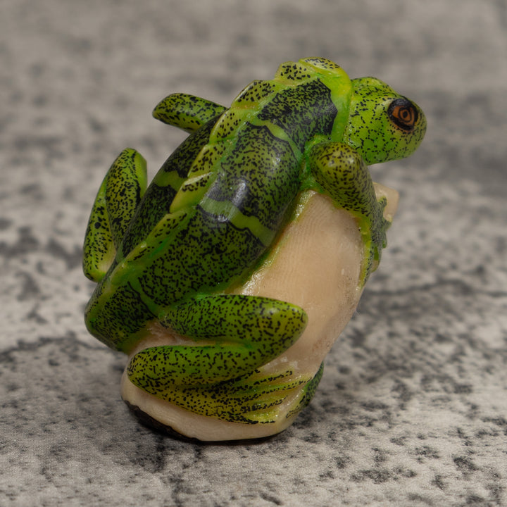Vintage Iguana Lizard Reptile Tagua Carving