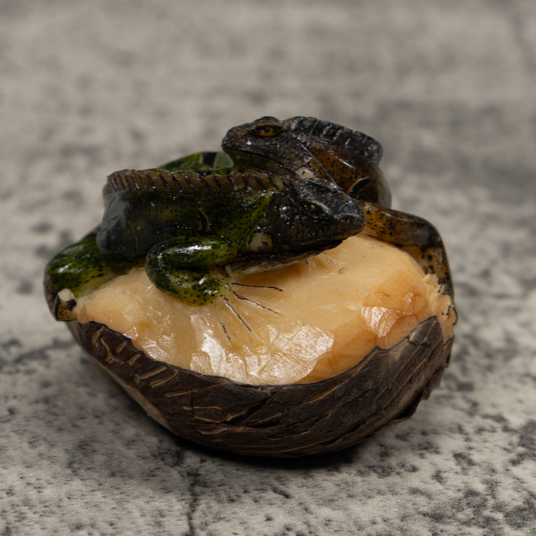 Double Iguana Tagua Carving