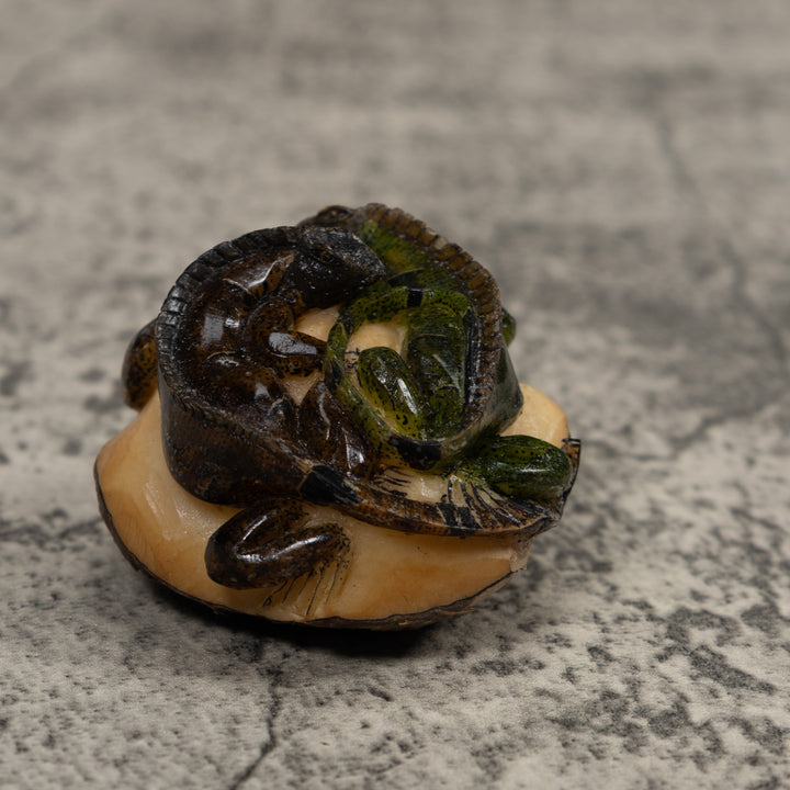 Double Iguana Tagua Carving