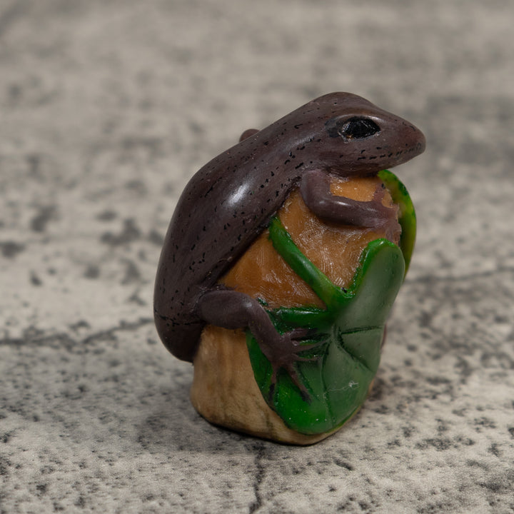 Brown And Green Gecko Lizard Tagua Carving