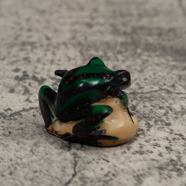 Vintage Dark Green Frog Tagua Carving
