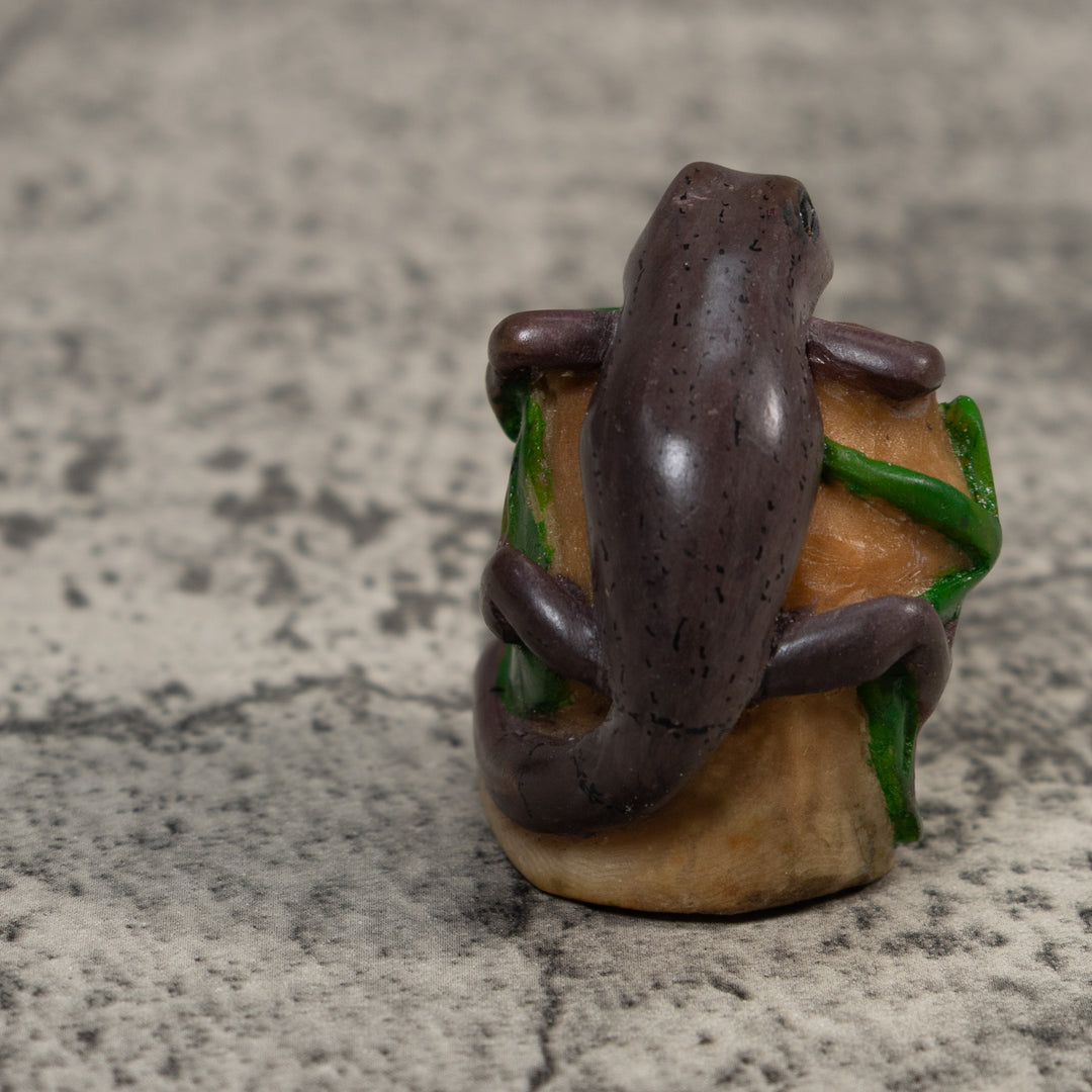 Brown And Green Gecko Lizard Tagua Carving