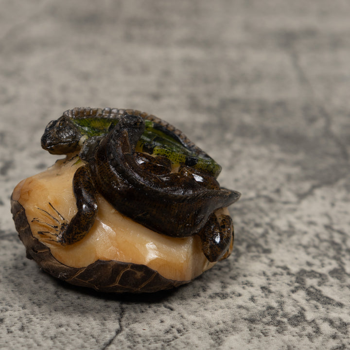 Double Iguana Tagua Carving