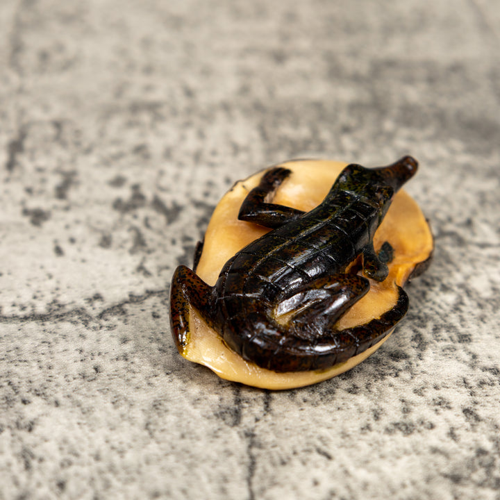 Double Nut Alligator Crocodile Caiman Tagua Carving