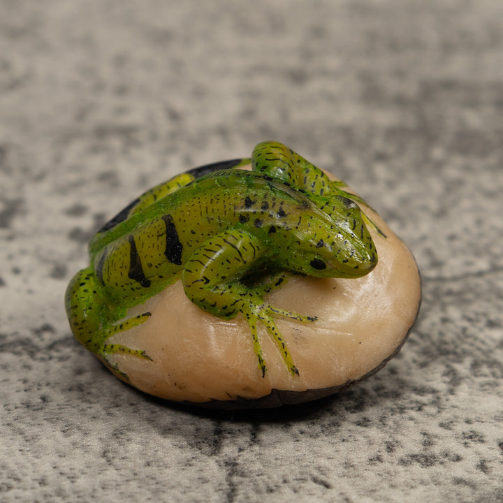 Vintage Iguana Lizard Reptile Tagua Carving