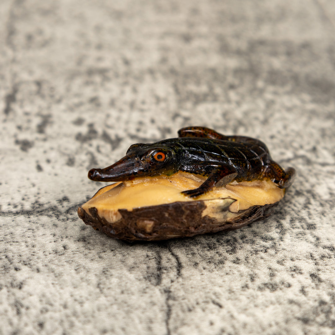 Double Nut Alligator Crocodile Caiman Tagua Carving