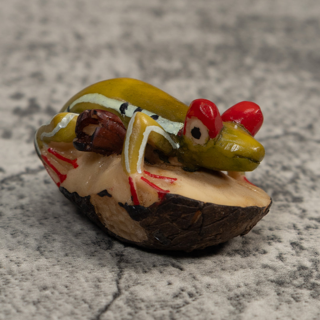 Super Weird Poison Dart Frog Tagua Carving