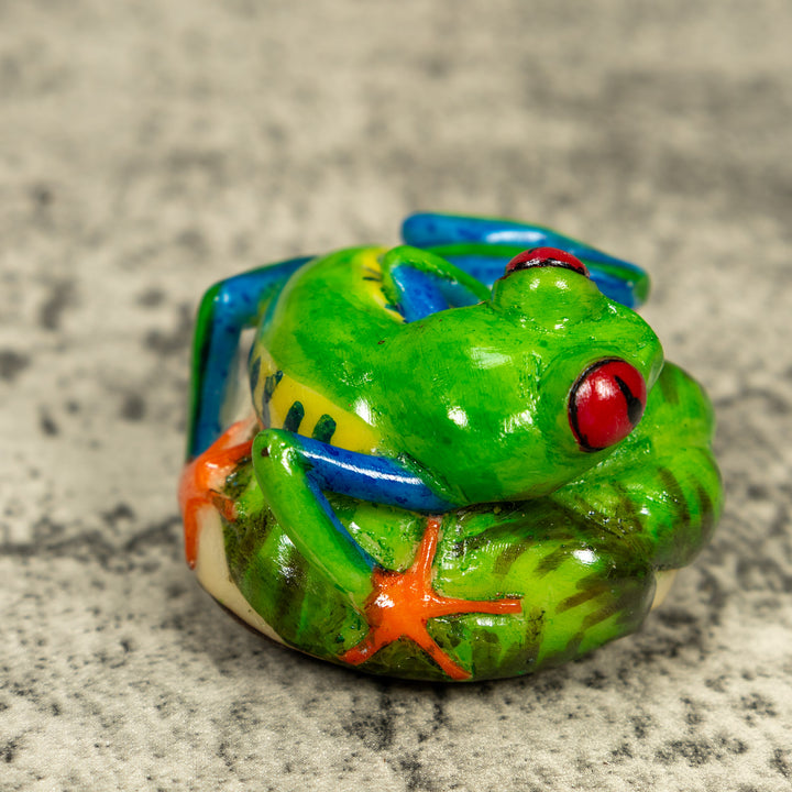 Red Eye Tree Frog Tagua Carving