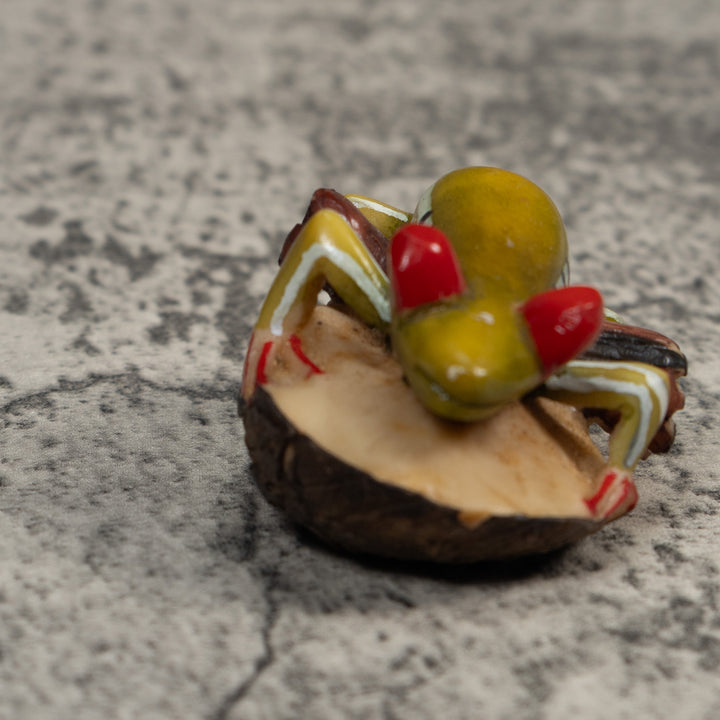 Super Weird Poison Dart Frog Tagua Carving