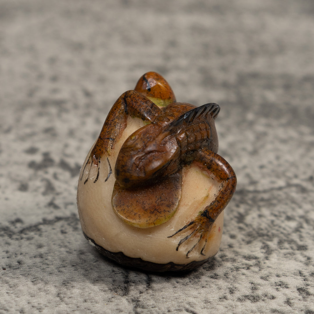 Vintage Brown And Black Iguana Tagua Carving