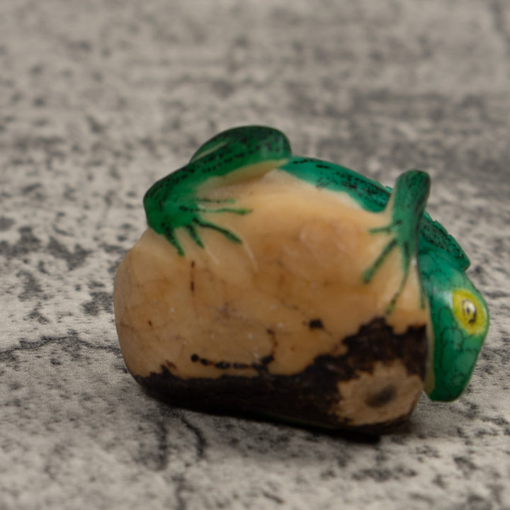 Vintage Green And Black Iguana Tagua Carving