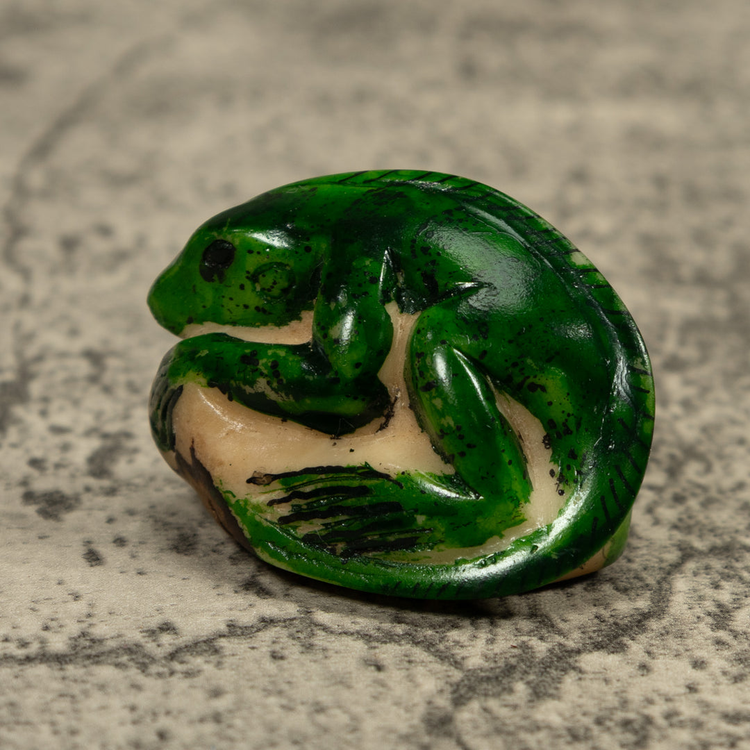 Vintage Green Gecko Tagua Carving