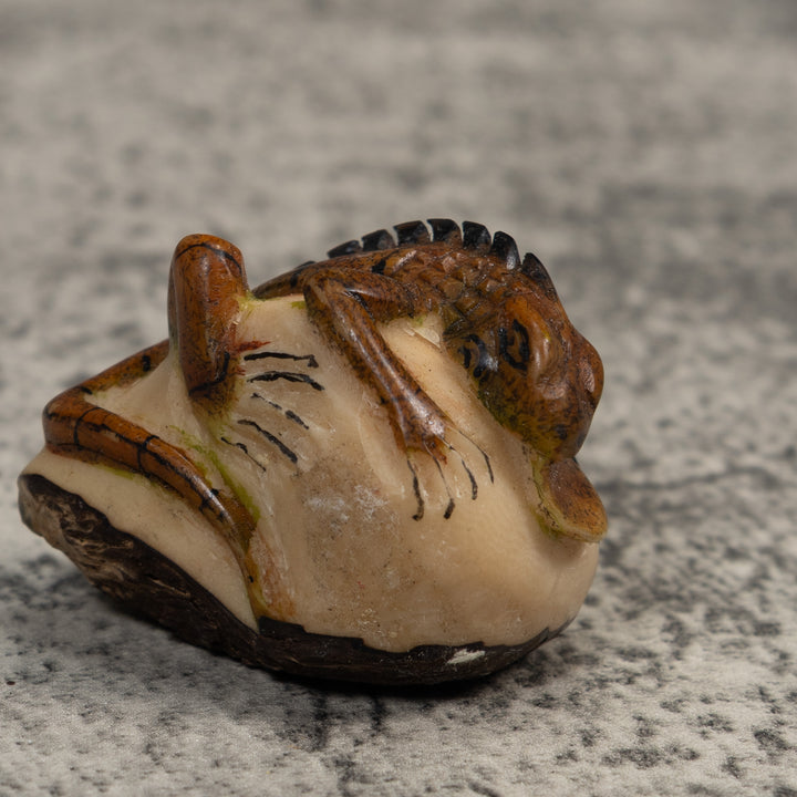 Vintage Brown And Black Iguana Tagua Carving