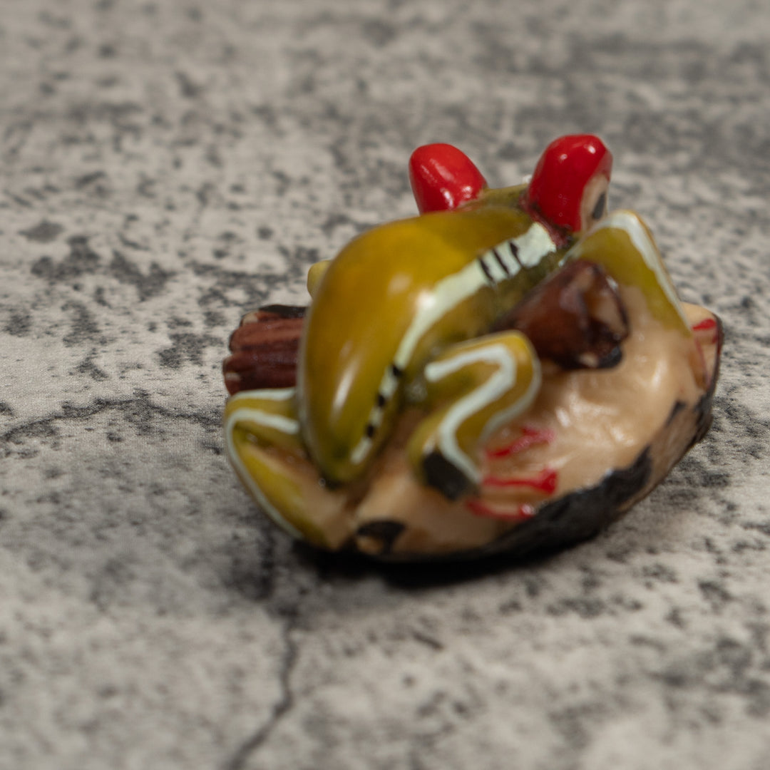 Super Weird Poison Dart Frog Tagua Carving