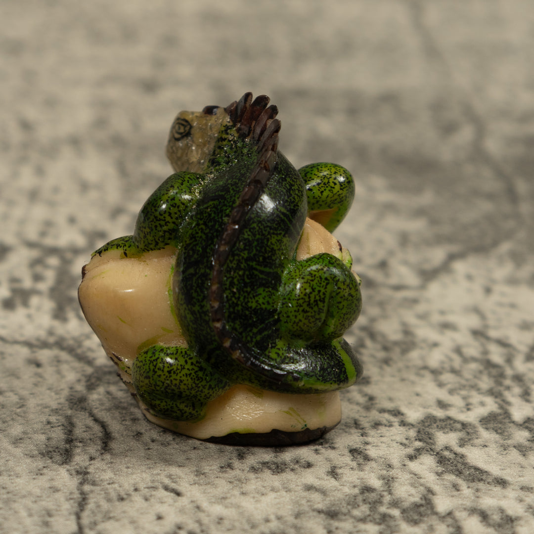 Iguana Lizard Reptile Tagua Carving